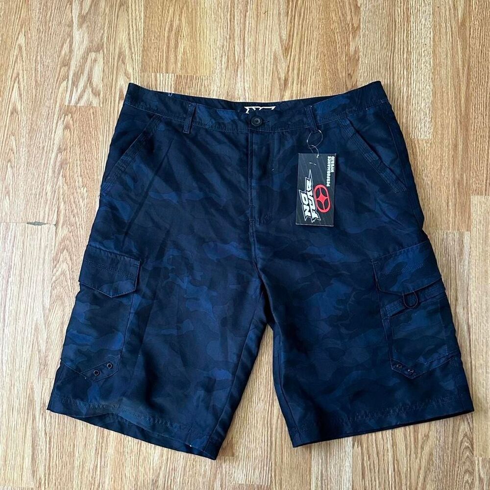 NWT No-fear Men's Navy and Blue  Cargo Shorts Size 34